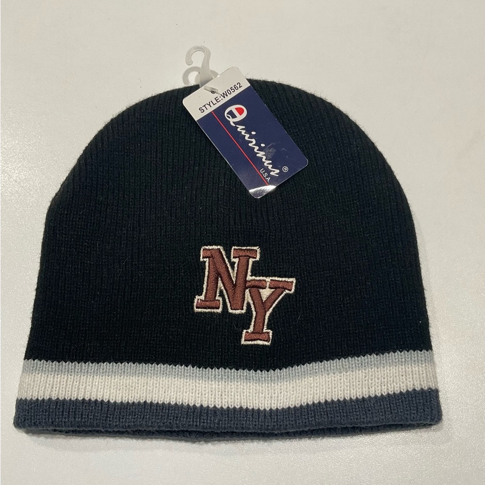 🍏🍏 NWT Black Two-Layered Hat